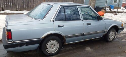 Honda accord 1984 4 door light blue runs