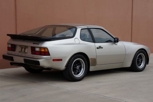 1983 Porsche 944 Coupe Carfax Certified 53K Actual Miles NO RESERVE AUCTION!!!!!, image 25