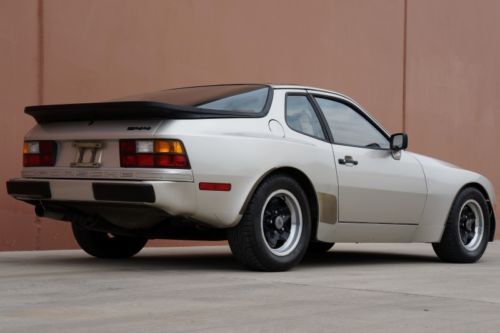 1983 Porsche 944 Coupe Carfax Certified 53K Actual Miles NO RESERVE AUCTION!!!!!, image 27