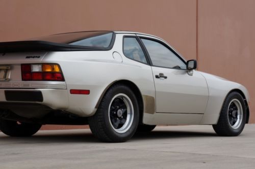 1983 Porsche 944 Coupe Carfax Certified 53K Actual Miles NO RESERVE AUCTION!!!!!, image 29