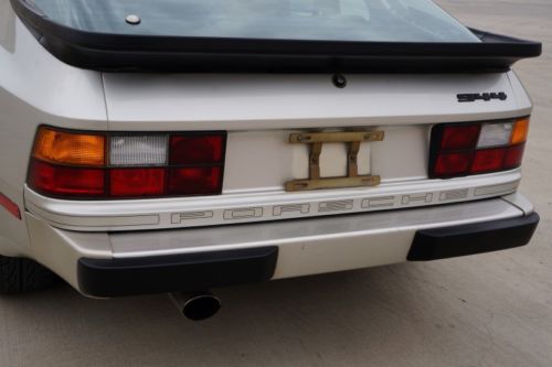 1983 Porsche 944 Coupe Carfax Certified 53K Actual Miles NO RESERVE AUCTION!!!!!, image 37