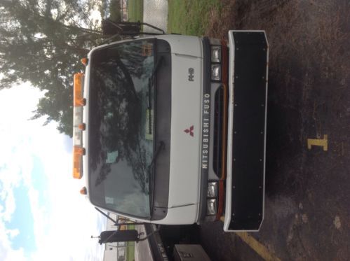 2004 mitsubishi fuso self loader tow truck