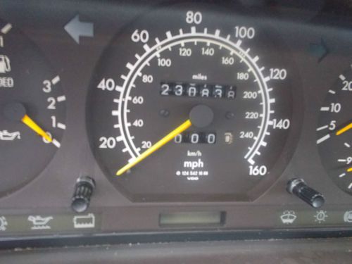 1992 Mercedes 300E, NO RESERVE, image 5