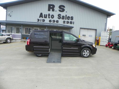 2010 dodge grand caravan sxt mini passenger van 4-door 3.8l braun entervan