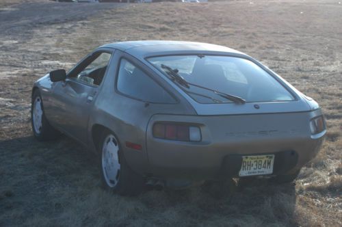 1983 Porsche 928 S Coupe 2-Door 4.7L, image 13