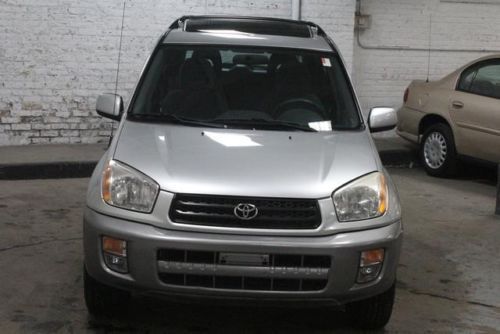 Base SUV 2.0L 4 Speakers AM/FM radio Cassette Rear window defroster Tachometer, US $9,990.00, image 4