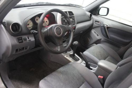 Base SUV 2.0L 4 Speakers AM/FM radio Cassette Rear window defroster Tachometer, US $9,990.00, image 10