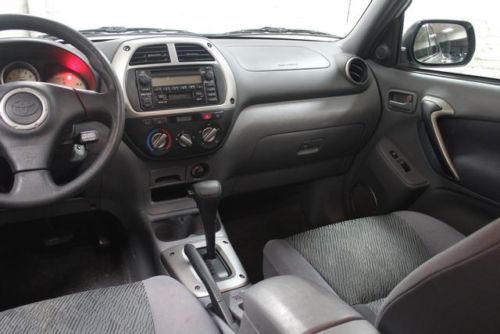 Base SUV 2.0L 4 Speakers AM/FM radio Cassette Rear window defroster Tachometer, US $9,990.00, image 15