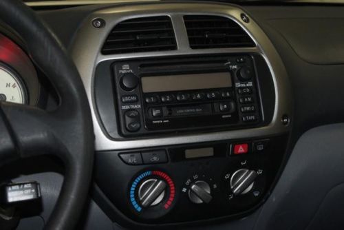 Base SUV 2.0L 4 Speakers AM/FM radio Cassette Rear window defroster Tachometer, US $9,990.00, image 19