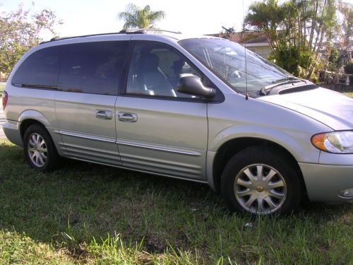 2001 chrysler town and country lxi
