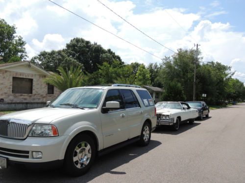 2005 lincoln navi. (3 for 1) great deal (sold as is) - $17000