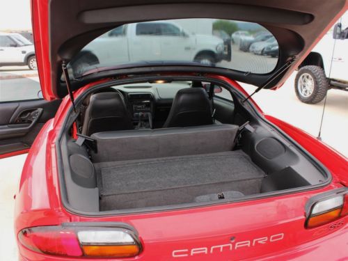 5.7L V8 6-Speed Manual 35th Anniversary Leather Monsoon Stereo CD T Top 325 HP, image 8