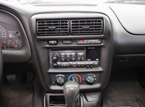 5.7L V8 6-Speed Manual 35th Anniversary Leather Monsoon Stereo CD T Top 325 HP, image 19