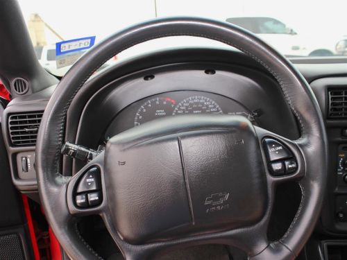 5.7L V8 6-Speed Manual 35th Anniversary Leather Monsoon Stereo CD T Top 325 HP, image 21