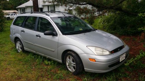 2000 ford focus se 4dr wagon !!!no reserve!!!