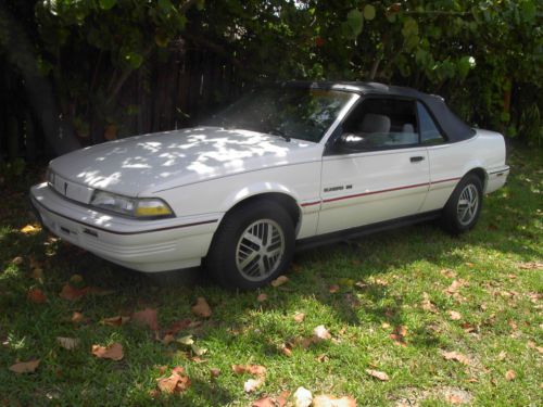 1992 pontiac sunbird se convertible 2-door 2.0l