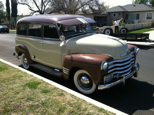 Chevy suburban oldie lowrider chrome clean