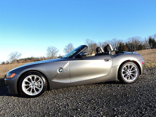 2004 bmw z4 2.5*low miles*just serviced*htd seats*5spd*warranty*$17995/offer!