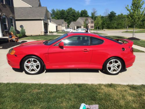 2003 hyundai tiburon gt coupe 2-door 2.7l