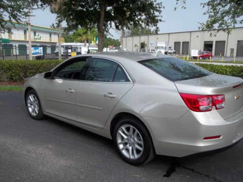 2014 malibu w/ 6800 miles beautiful car , loaded w options must sell now$$$$$$$$