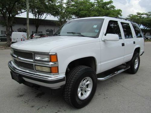 1998 chevrolet tahoe truck lifted nice clean tv ice cold a/c fl leather loaded!!