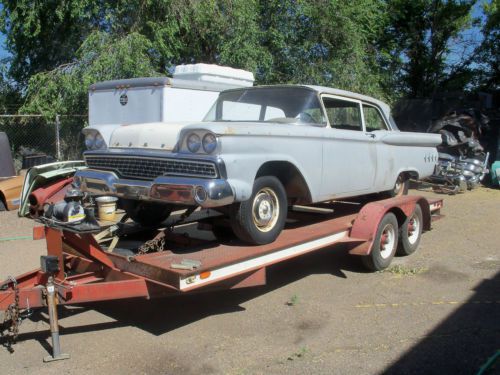 1959 ford custom 300 2-door sedan