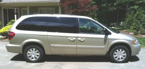 1-Owner 104k miles, no repairs needed, great family transporter, US $4,900.00, image 1