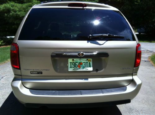 1-Owner 104k miles, no repairs needed, great family transporter, US $4,900.00, image 2