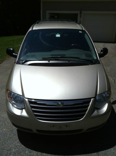 1-Owner 104k miles, no repairs needed, great family transporter, US $4,900.00, image 3