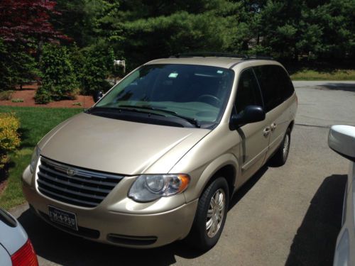 1-Owner 104k miles, no repairs needed, great family transporter, US $4,900.00, image 17