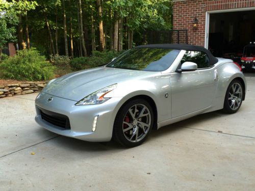 2014 Nissan 370Z Touring Convertible 2-Door 3.7L - 780 miles, 3 months old, US $41,500.00, image 2