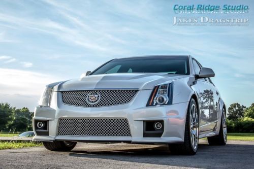 Cts-v 556hp supercharged lsa engine, black recaro seats, navigation, automatic