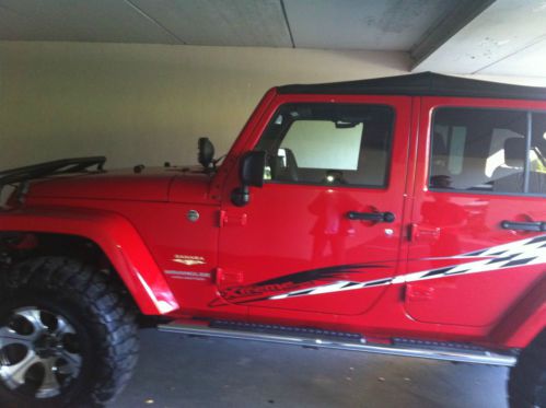 2010 jeep wrangler unlimited sahara sport utility 4-door 3.8l