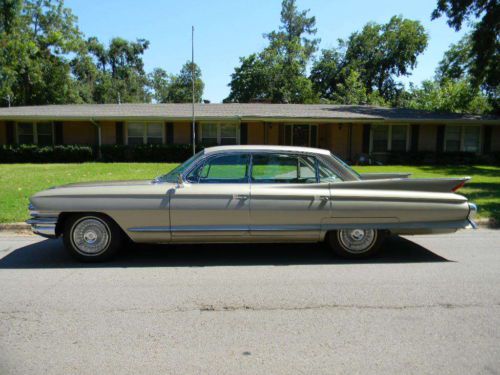 1961 gold cadillac deville 4dr sedan hardtop **stunning** absolutely beautiful